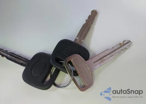 2001 Toyota Tacoma из США, поврежденный, VIN 5TEPM62N91Z841539